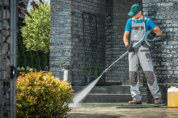 Best Animal Enclosure Cleaning  in Schenectady, NY